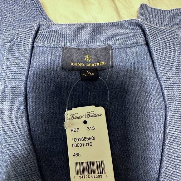 NWT Brooks Brothers V-Neck Sweater - Picture 2 of 2
